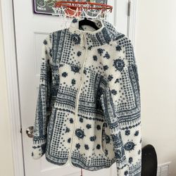 Size Medium Zip Up Fleece 