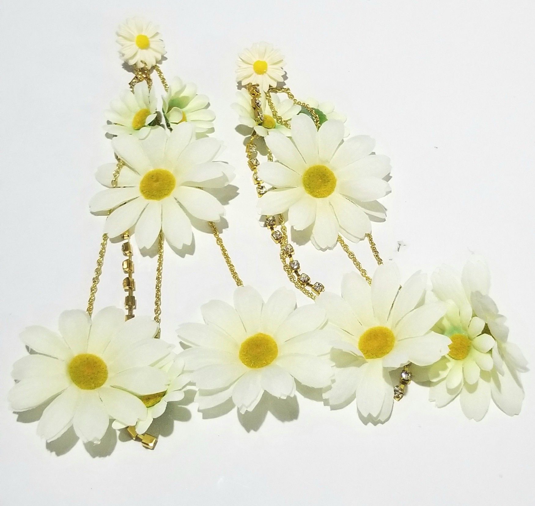 Floral flowers earrings dangle gold