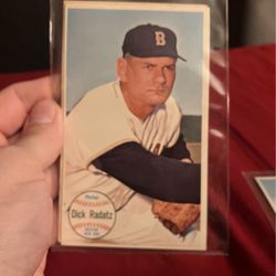 2 Dick Radatz Base Ball Cards 