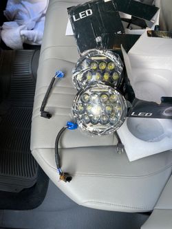 2014 Jeep Wrangler head lights