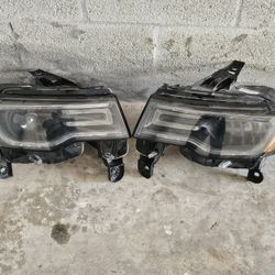 Jeep Grand Cherokee Headlights 