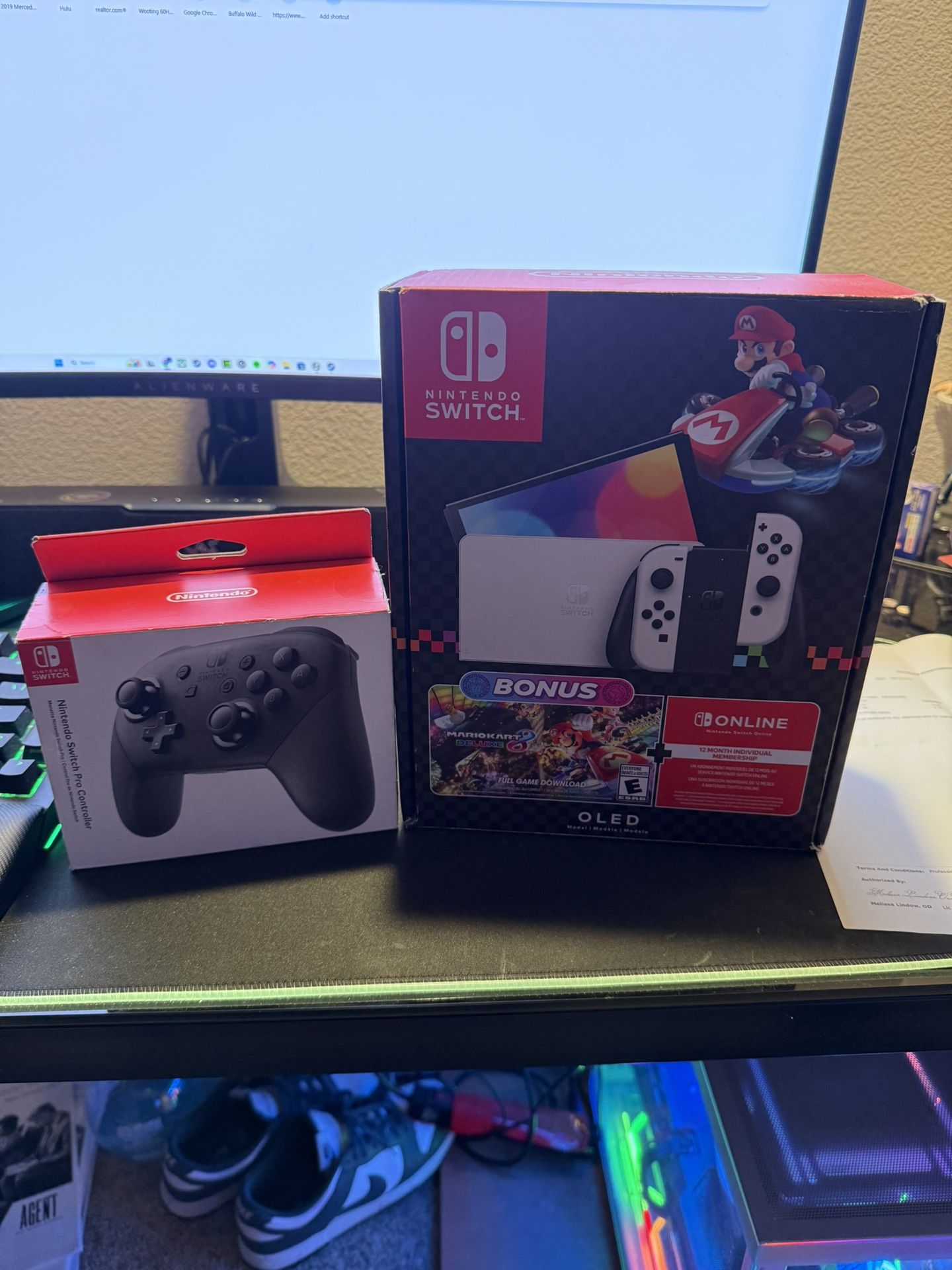 Nintendo Switch OLED WHITE With Pro Controller And 512gb Sd RARELY USED!!