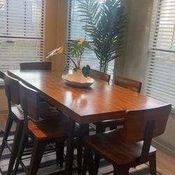 Beautiful Wood Table + Chairs 