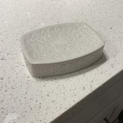 White Porcelin Soap Dish