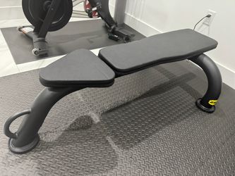 LIKE NEW Flat Workout Bench