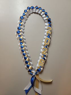 Graduation ribbon lei