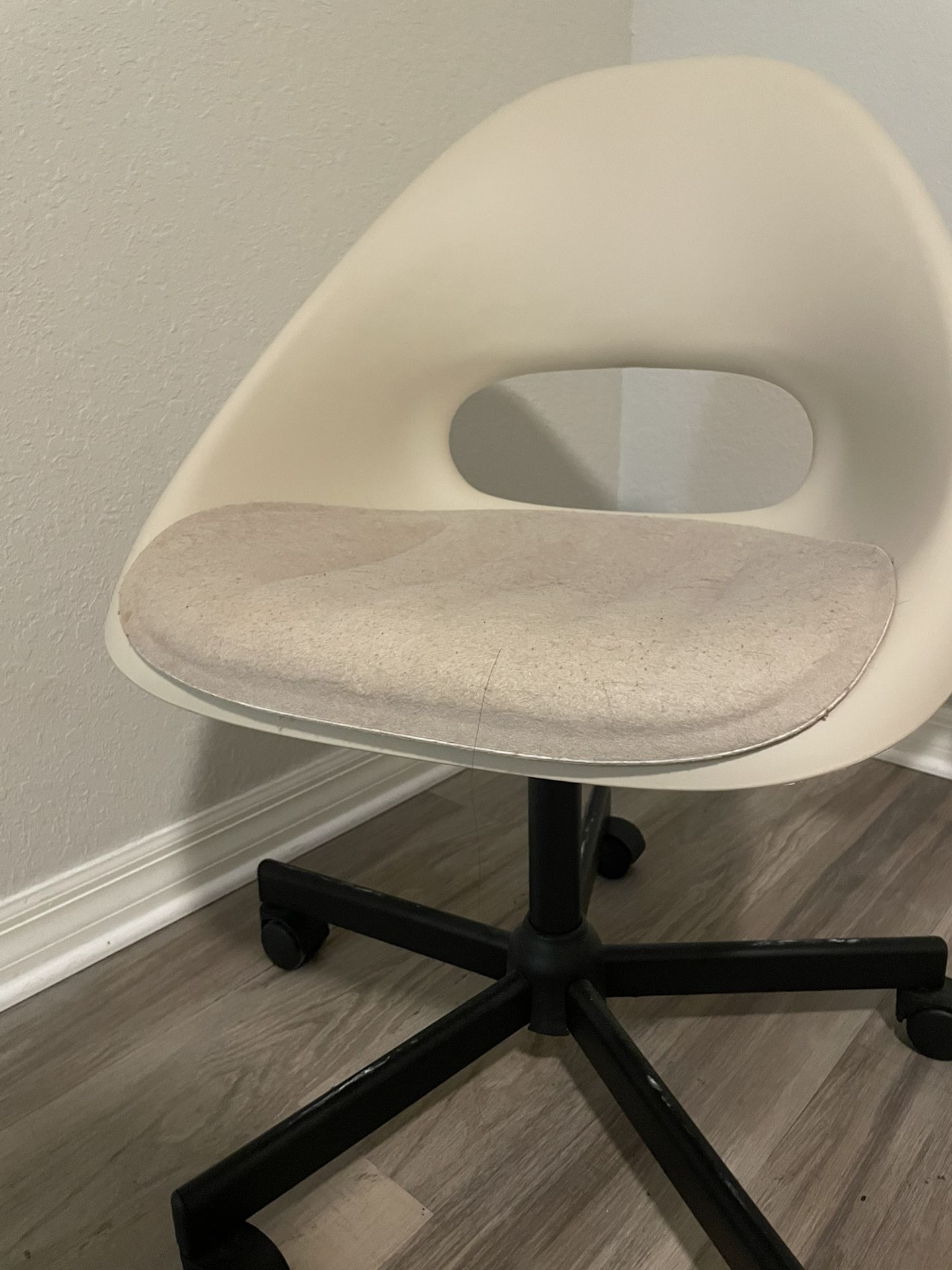 IKEA Swivel Chair - ELDBERGET/MALSKÄR (Beige, Used)