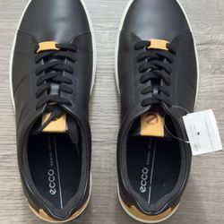 New Ecco Classic Low Top Sneaker Sz 10.0