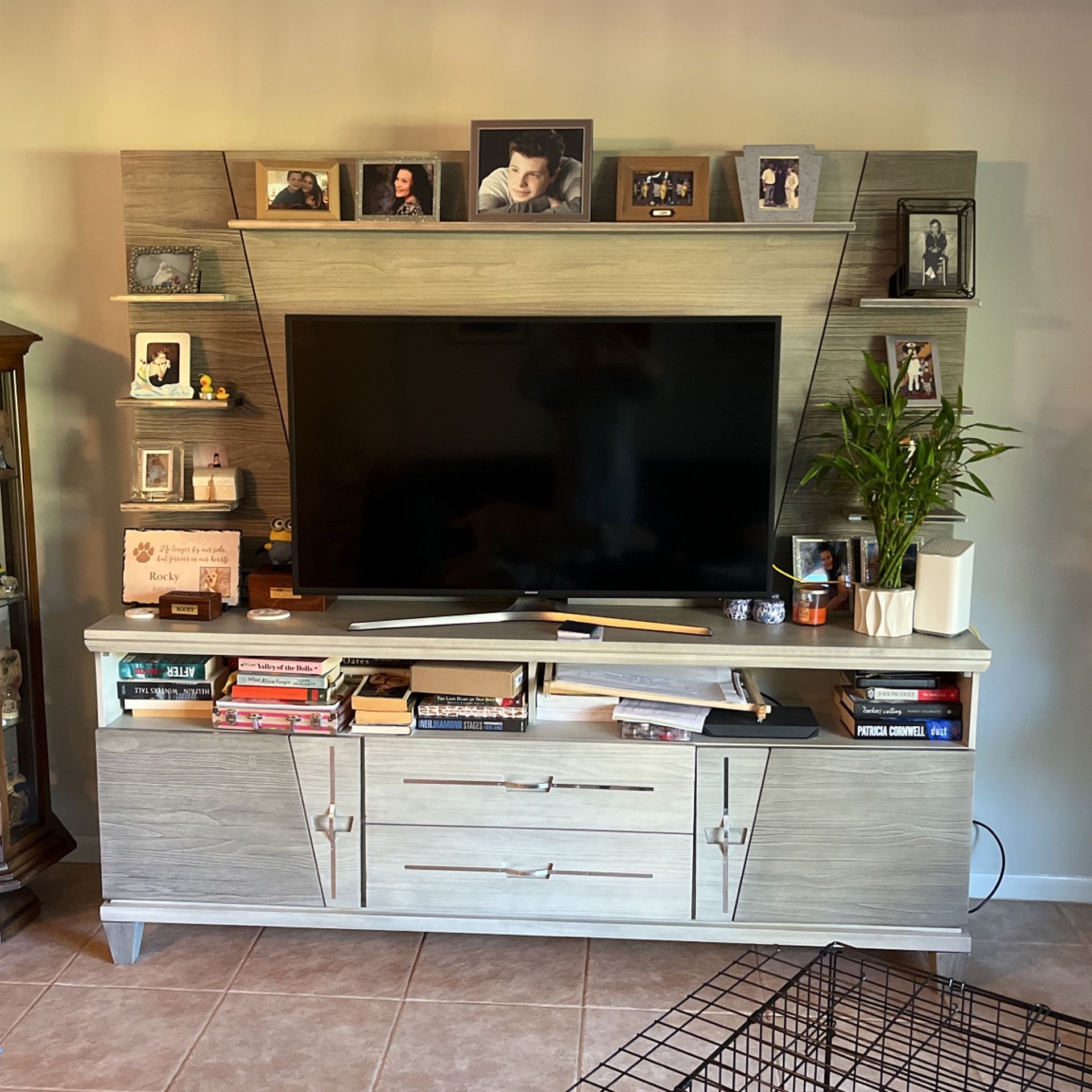 Rooms To Go Grey Wall Unit
