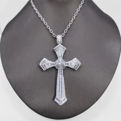Moissanite Pendant With Necklace 