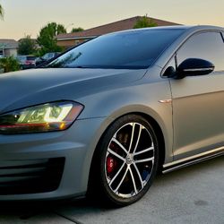 2017 Volkswagen GTI