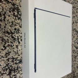 MacBook Air M3 15 inch