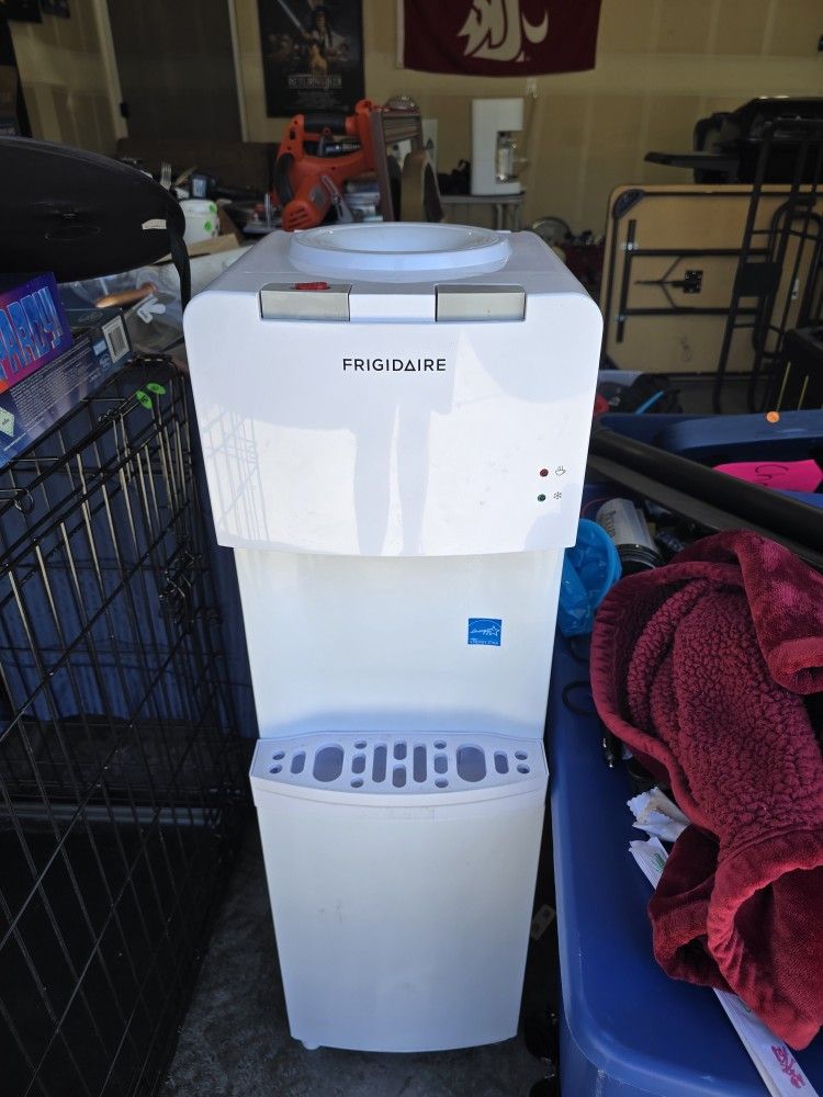 Water Dispenser