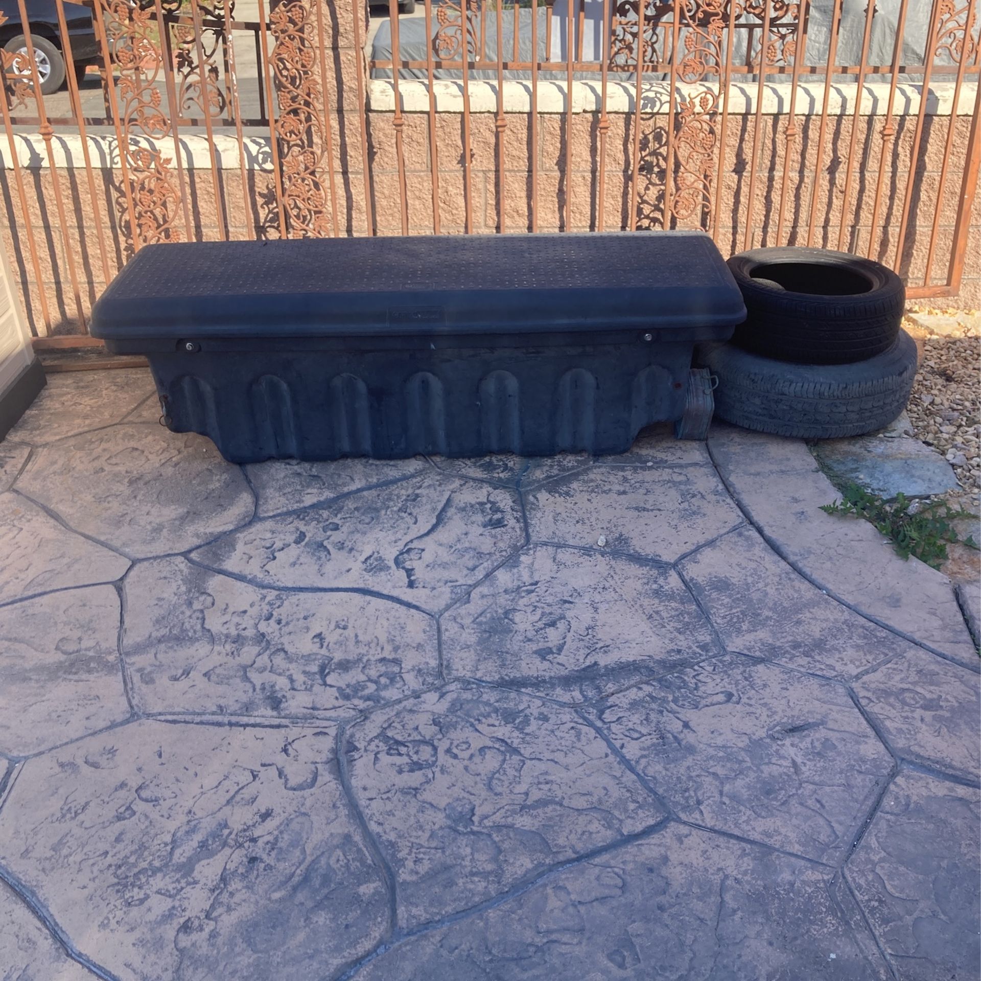 Full-Size Pick Up Toolbox. Hard Plastic