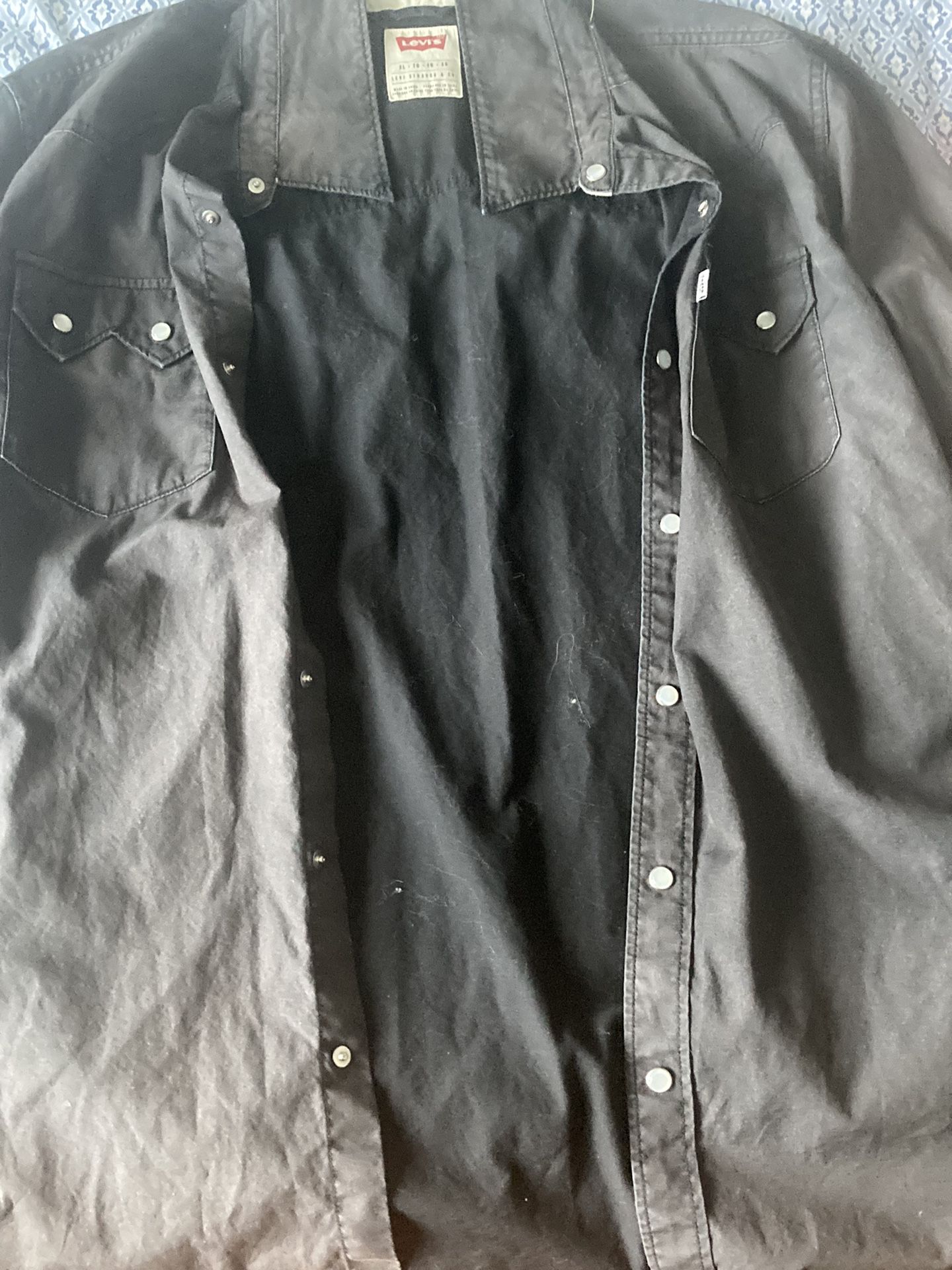 Vintage Men’s Levi’s Classic Western Standard Fit Long Sleeve Button-Up Pocket Grey Shirt Size XL