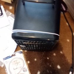 Frigidaire Diamond 9 Can Mini Fridge