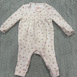 Baby clothes