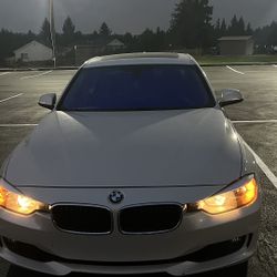 2013 BMW 328i xDrive – $8,800 (Rebuilt Title)