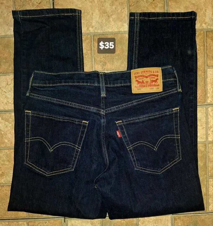 BRAND NEW LEVI'S MEN'S/SIZE 30W X30L