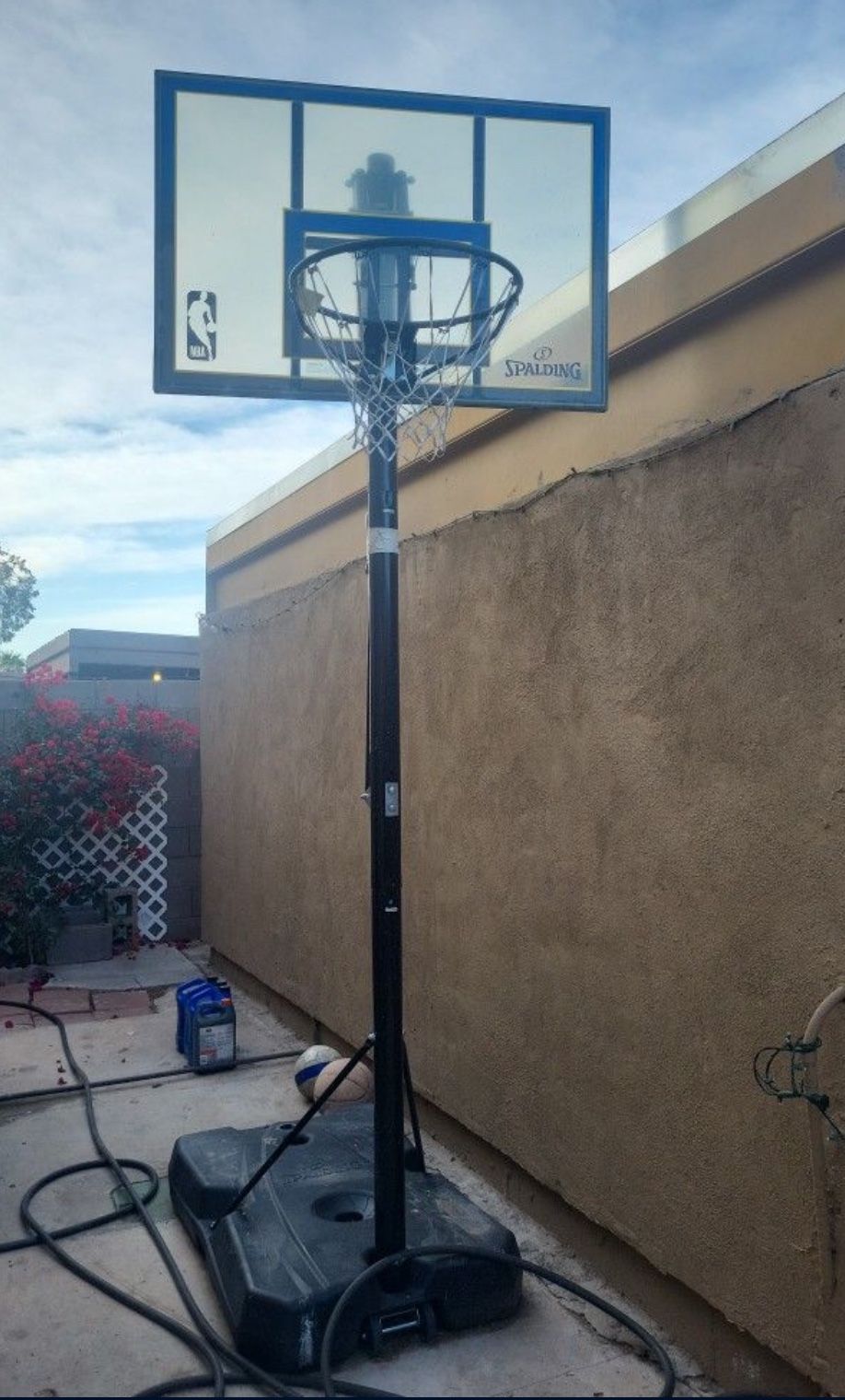 Spalding adjustable hoop 