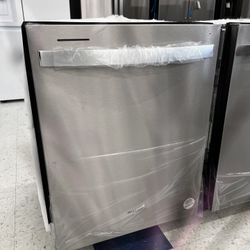 New Whirlpool 24 in. Fingerprint Resistant Stainless Steel Dishwasher with 3rd Rack