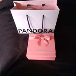 PANDORA HEART BRACELET NEW WITH CHARM DRAGON FLY GLOW IN THE DARK 