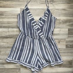 Tularosa Stripped Spaghetti Strap 100% Cotton Blue Romper Size Small Vneck