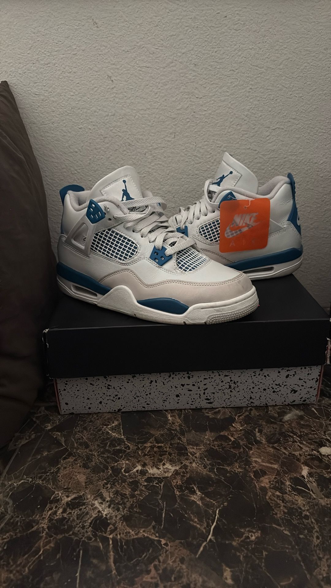 Jordan Retro 4