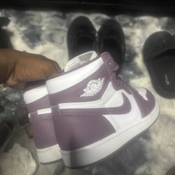 Jordan Retro 1 Hi OG 