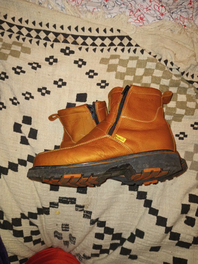 Portrillo Size 7 Boots 
