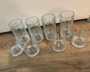 8 Glass Drinking