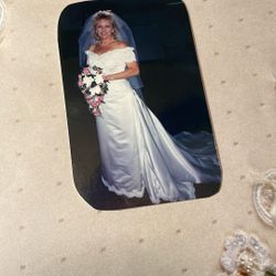 Wedding Gown With Veil And Headpiece And Slip