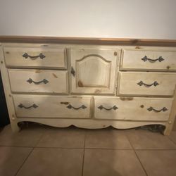 Bedroom Dresser 
