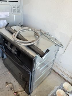 Single Whirlpool Wall Oven