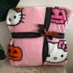 Hello Kitty Halloween Blanket 