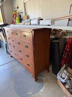 Dresser