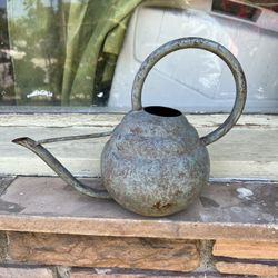 Vintage Watering Canister For Plants 🪴 Rustic Antique Style Metal
