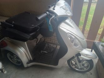Ew-36 mobility scooter