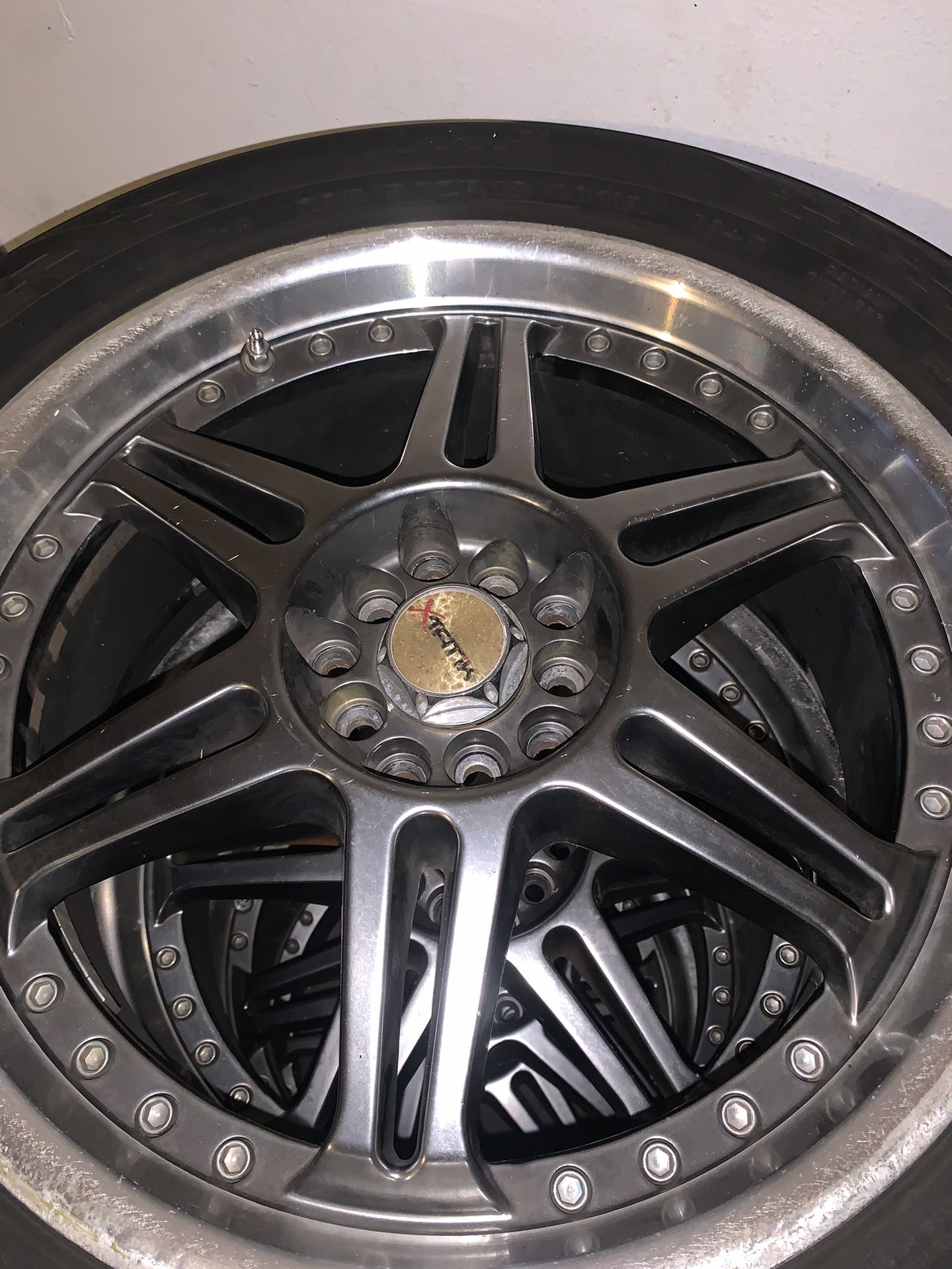 Complete Set 5 Lug Universal 18 Inch Xtatik Rims