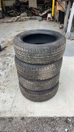 225/55/17 Travelstar UN99 - 4 Tires (Set)