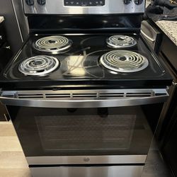GE Electric Oven And Range