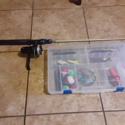 FISHING ROD & LURES HOOKS BUNDEL $50 FIRM PRICE.  328 N 11TH ST 126 LAS VEGAS NV 89101