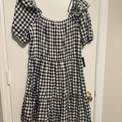 Black and white gingham Dress size  large