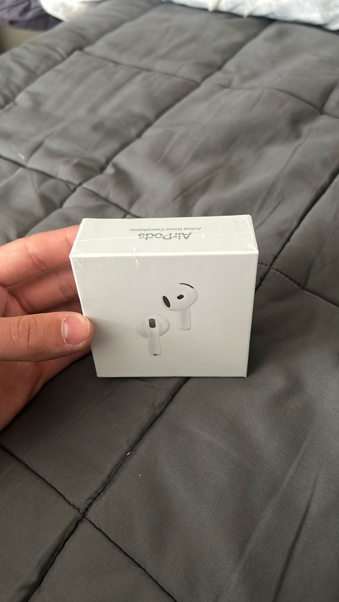 Apple Airpods 4 With Active Noise Cancellation