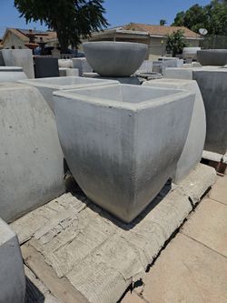 CONCRETE CEMENT PLANTER POTS $200 EACH (17"X17"X22")