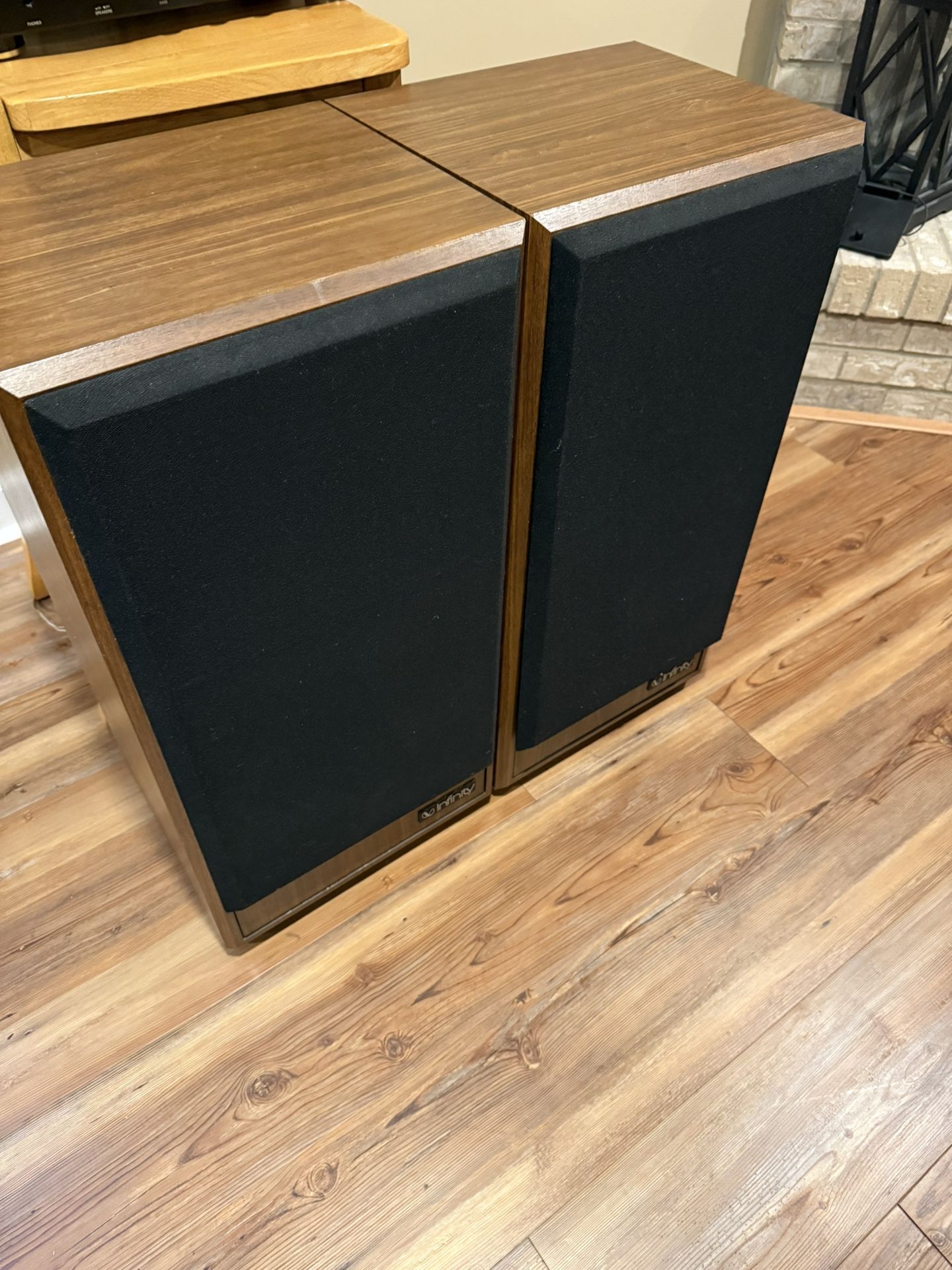 Infinity Monitor 100 Floor Speakers 10” 2 Way Sound Amazing!!!