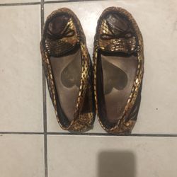 Leather shoes