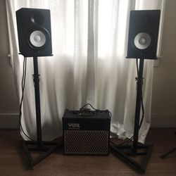 Yamaha HS7 Studio Monitors pair w stands for Sale in Portland, OR - OfferUp