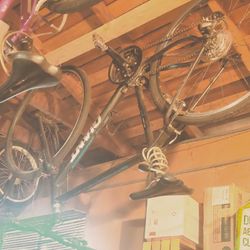 GIANT ESCAPE MOUNTAIN BIKE 