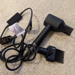 Dyson Supersonic Hair Dryer – Black with Attachment